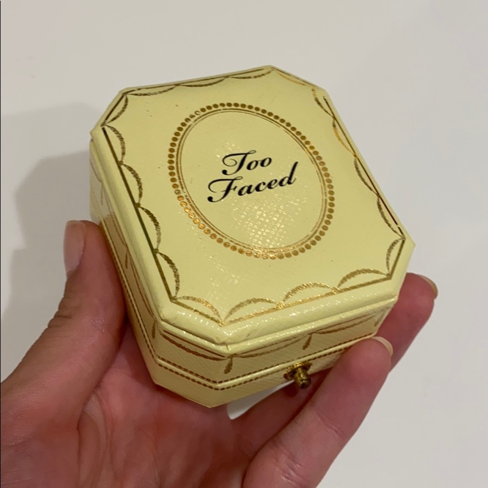 Too Faced Powder Highlight